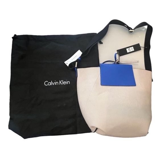 NWT Calvin Kline cobalt blue and tan reversible bucket bag - purse - Picture 10 of 10